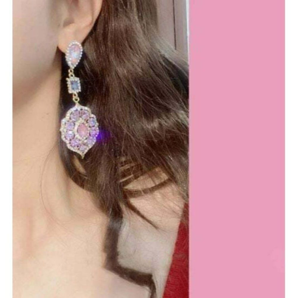 Enchanted Vintage Boho Elegant Waterdrop Crystal Oval Flower Dangle Pink Earring - Picture 3 of 4